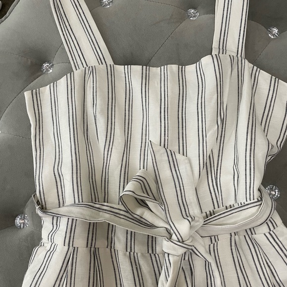 Linen Jumpsuit - Picture 3 of 4